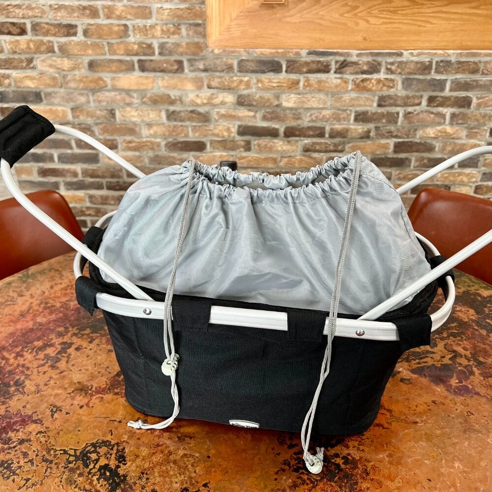 Collapsible Basket / Market Tote with Top Closure